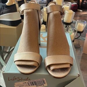 Life Stride Women's Metallic Heeled Sandals